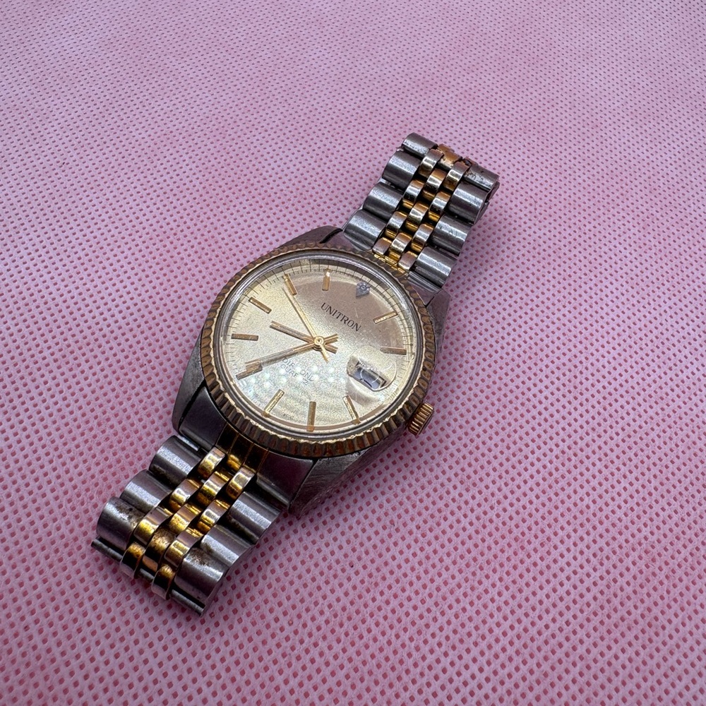 Invicta Men's Gold and Silver Watch